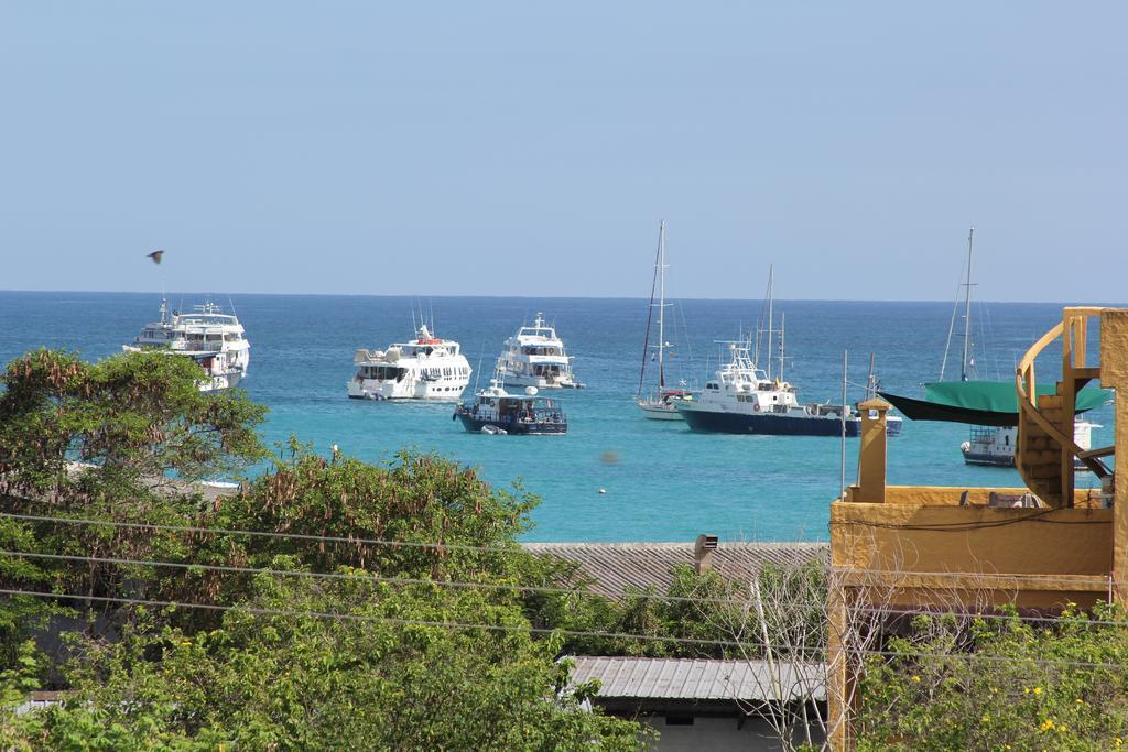 The Galapagos Pearl B&B プエルトアヨラ 部屋 写真